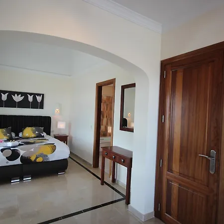 Hipoclub Villas, Zafiro 34 Villa *